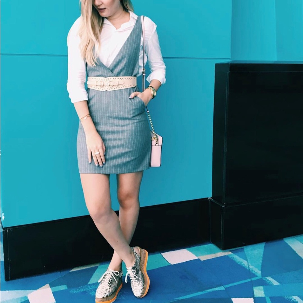 Sporty/chic dress